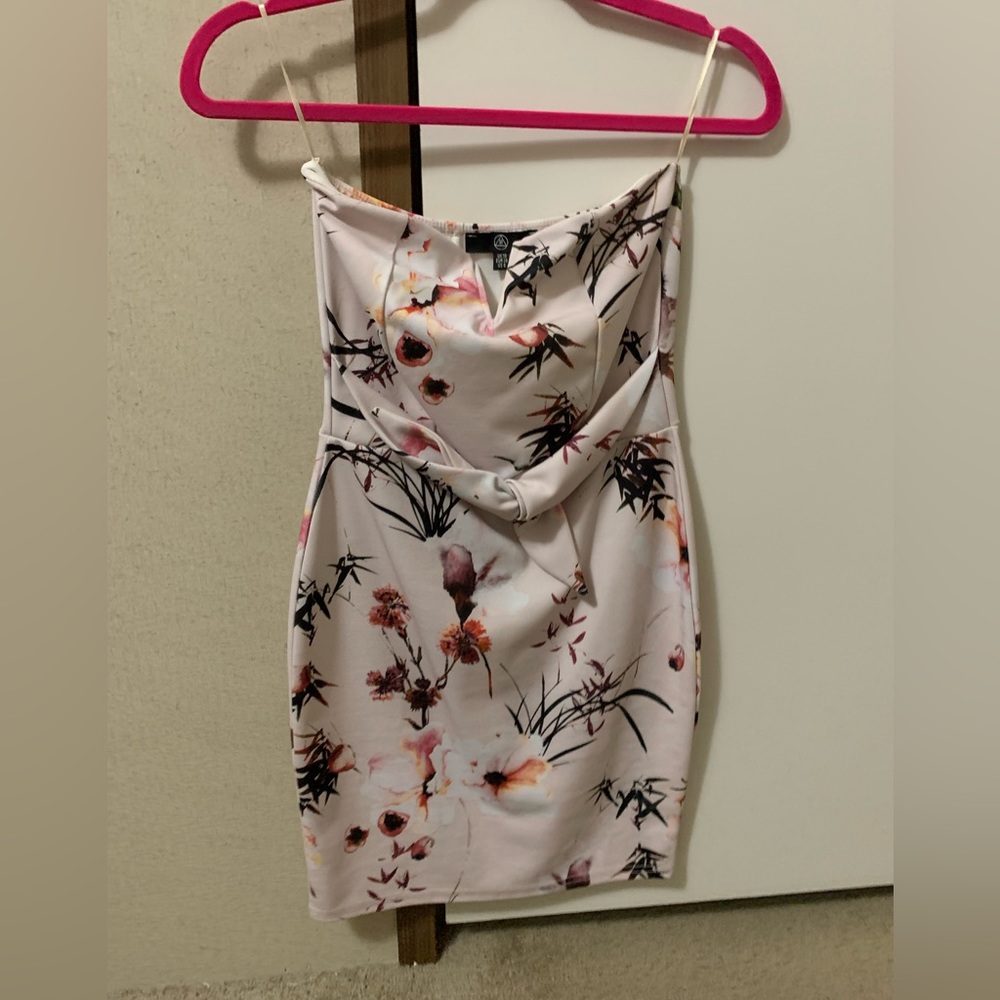Missguided strapless mini dress floral